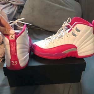 Retro Pink 12s size 7 big kid fits women’s 8